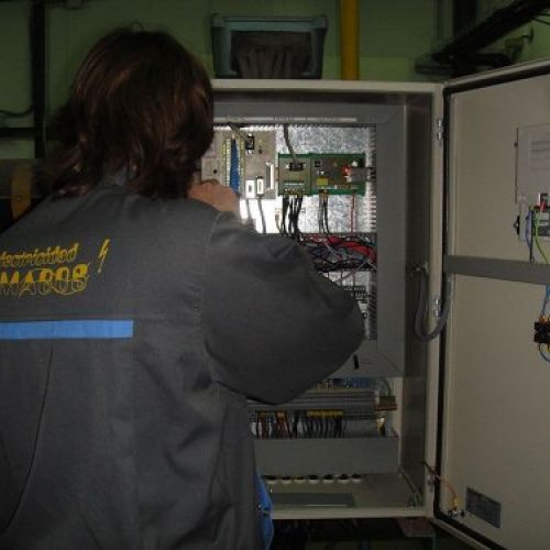 electricistas