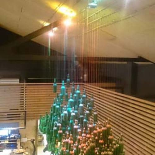 Instalación de alumbrado en sidrería